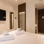 Moontels Colon فندق *