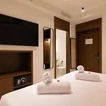 Moontels Colon فندق