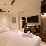 Moontels Colon *