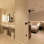 Moontels Colon