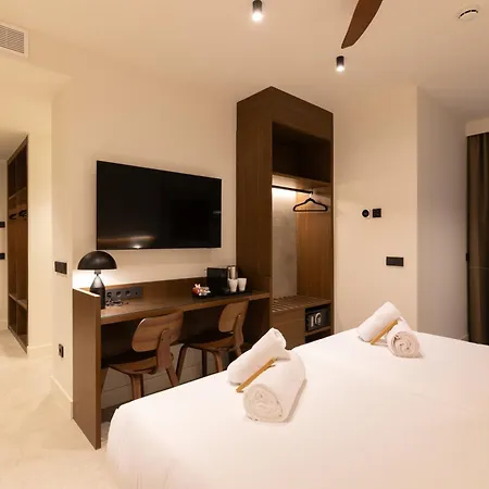 Moontels Colón Hotel