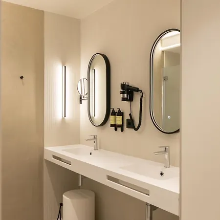 Moontels Colon バレンシア