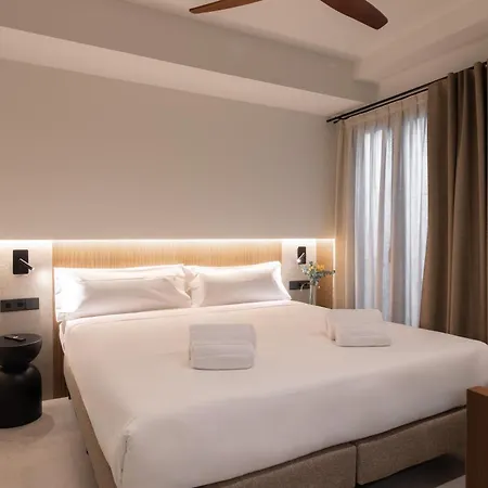 Moontels Colón Hotel