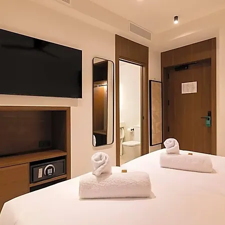 Otel Moontels Colon Valensiya