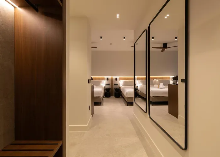 Moontels Colon Valencia