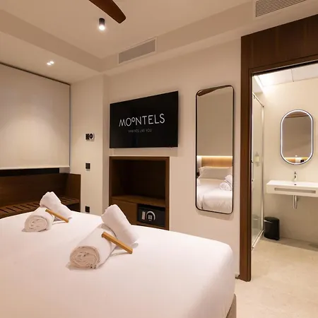 Moontels Colon * Valencia