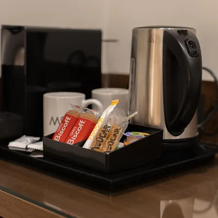 Moontels Colon * Valencia