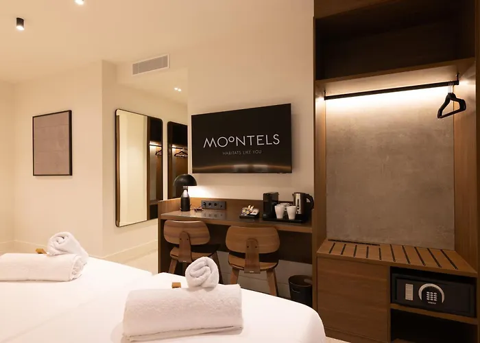 Moontels Colon Otel
